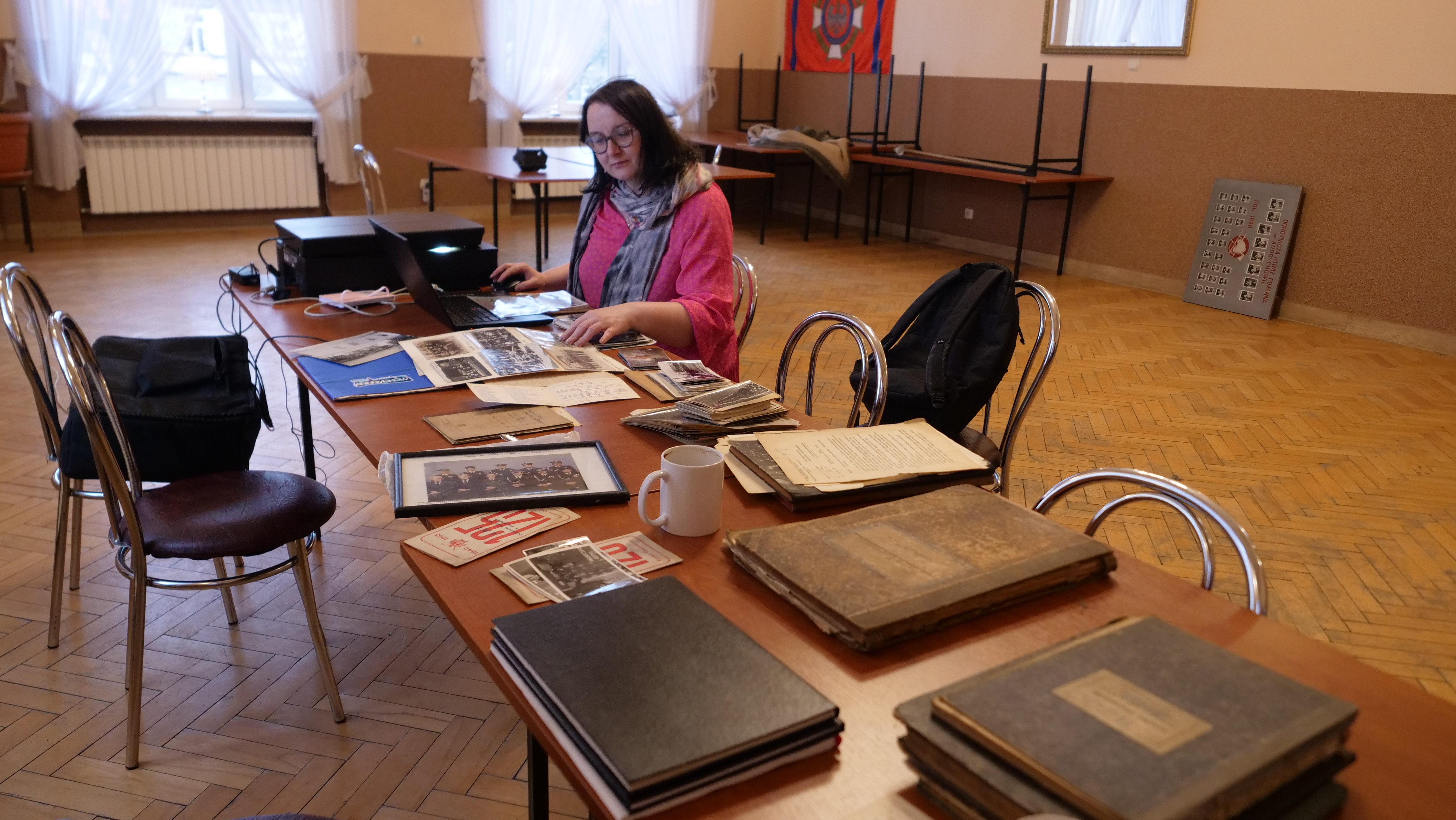 Praca nad publikacją o Ochotniczych Strażach Pożarnych z Gminy Andrychów